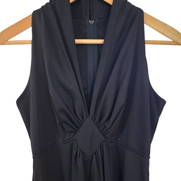 Vintage 70s Black Deep V-Neck Sleeveless Formal Gown Size 11 - Picture 2 of 7